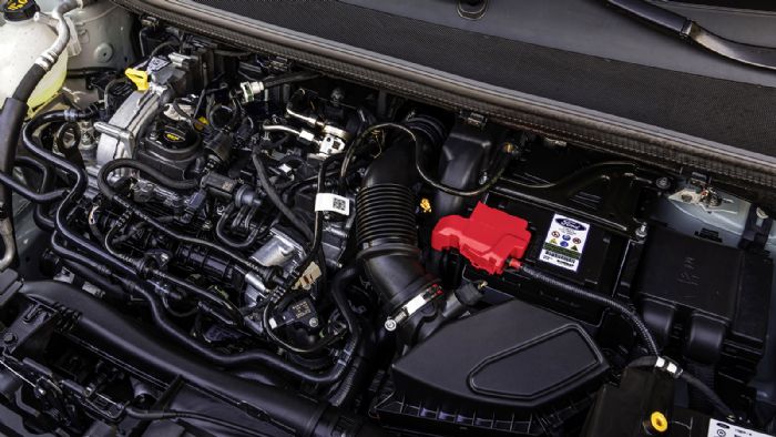 Το νέο Ford Transit Courier προσφέρεται σε εκδόσεις βενζίνης ή πετρελαίου με ισχύ έως 125hp. 