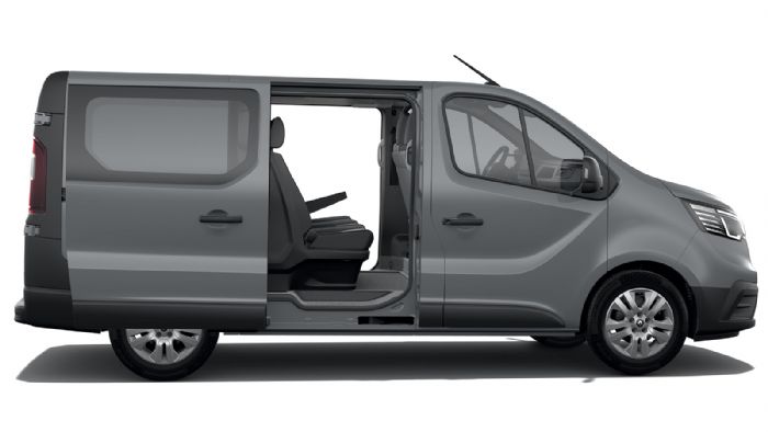 Τόσο οι πλευρικές όσο και οι πίσω πόρτες του νέου Trafic έχουν μεγαλύτερο πλάτος σε σχέση με τις αντίστοιχες του Opel Vivaro. 