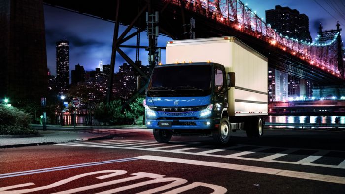 Rizen: Η νέα μάρκα φορτηγών της Daimler