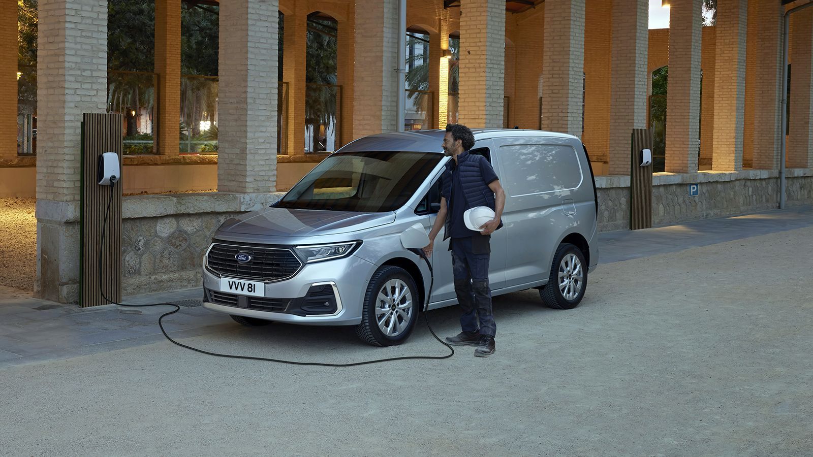 FORD TRANSIT CONNECT