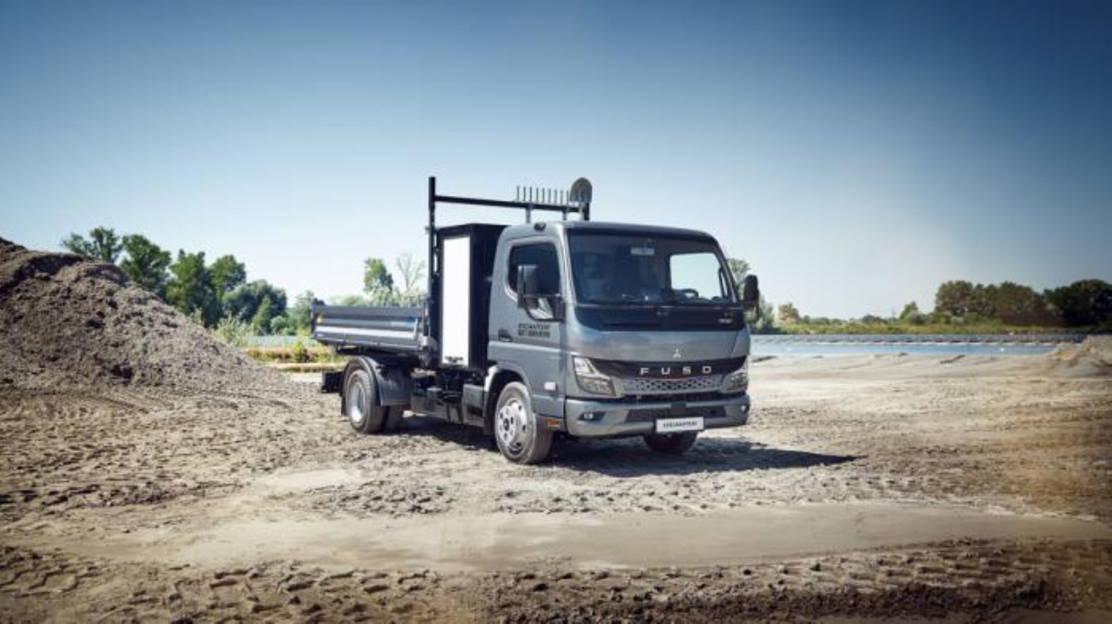 FUSO CANTER