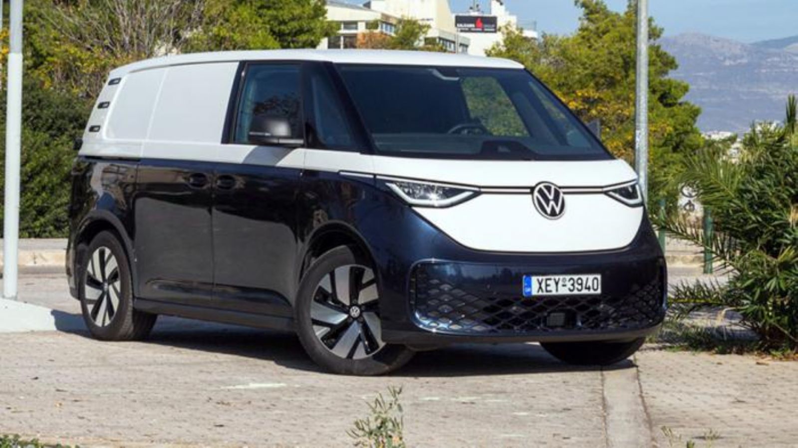 VOLKSWAGEN ID BUZZ CARGO