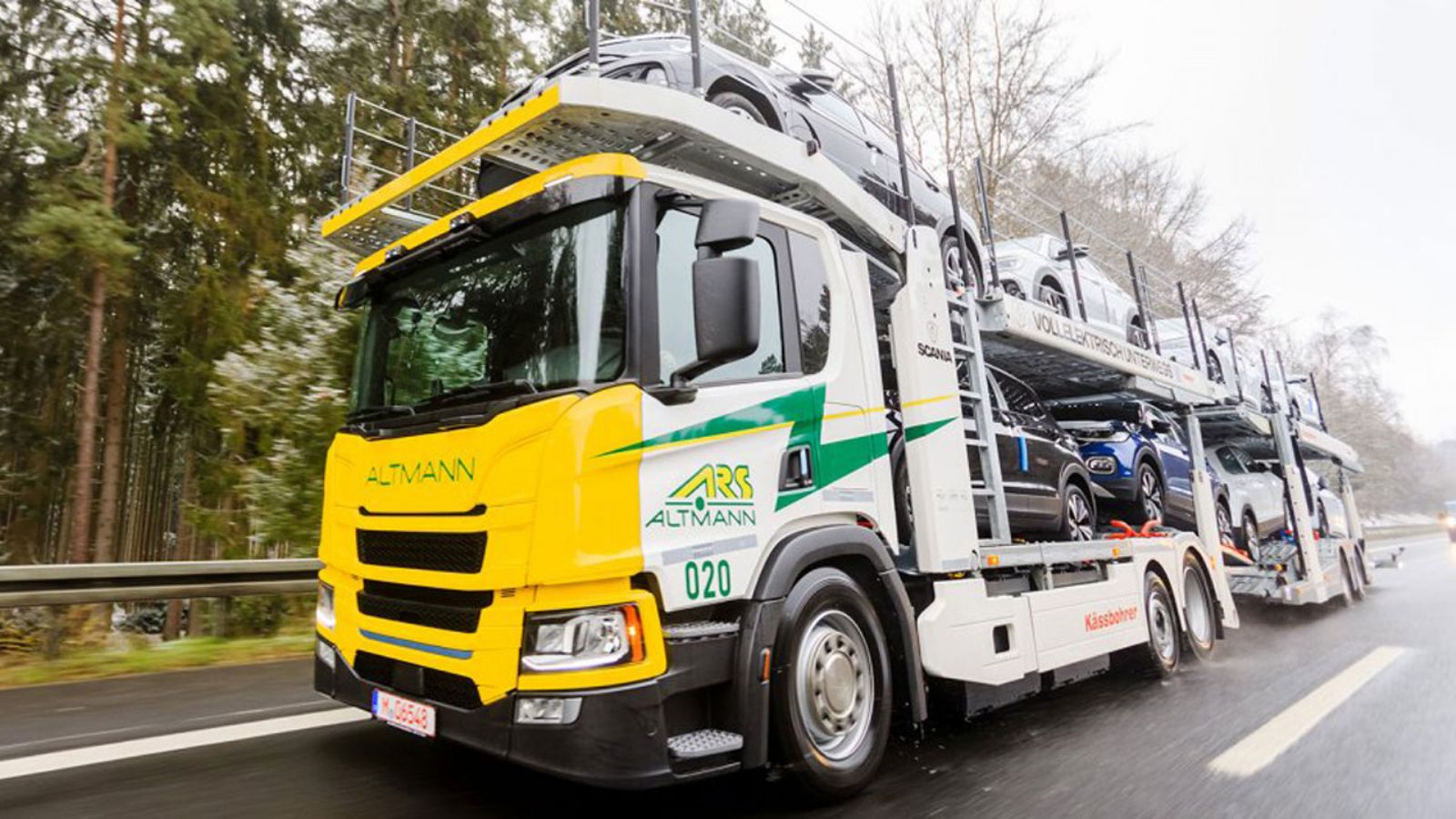 Scania: Ο πρώτος ηλεκτρικός μεταφορέας αυτοκινήτων «επί το έργον»