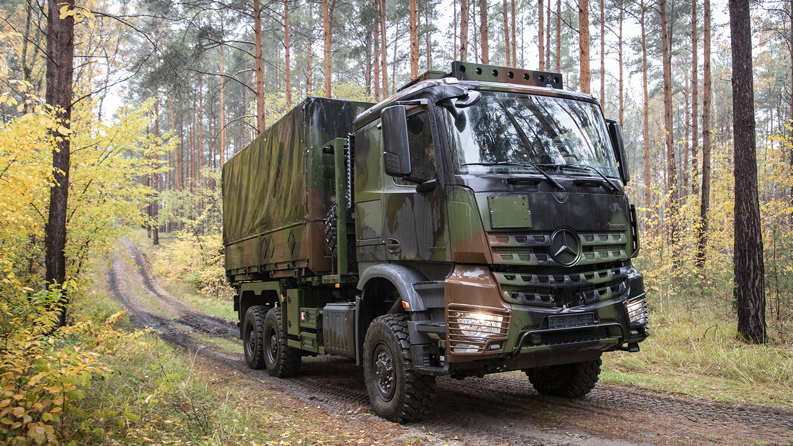 Το Mercedes-Benz Arocs πιάνει… υπηρεσία στο γερμανικό στρατό!