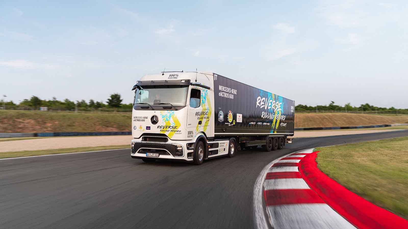 Μπήκε στα ρεκόρ Guinness το Mercedes-Benz eActros 600!