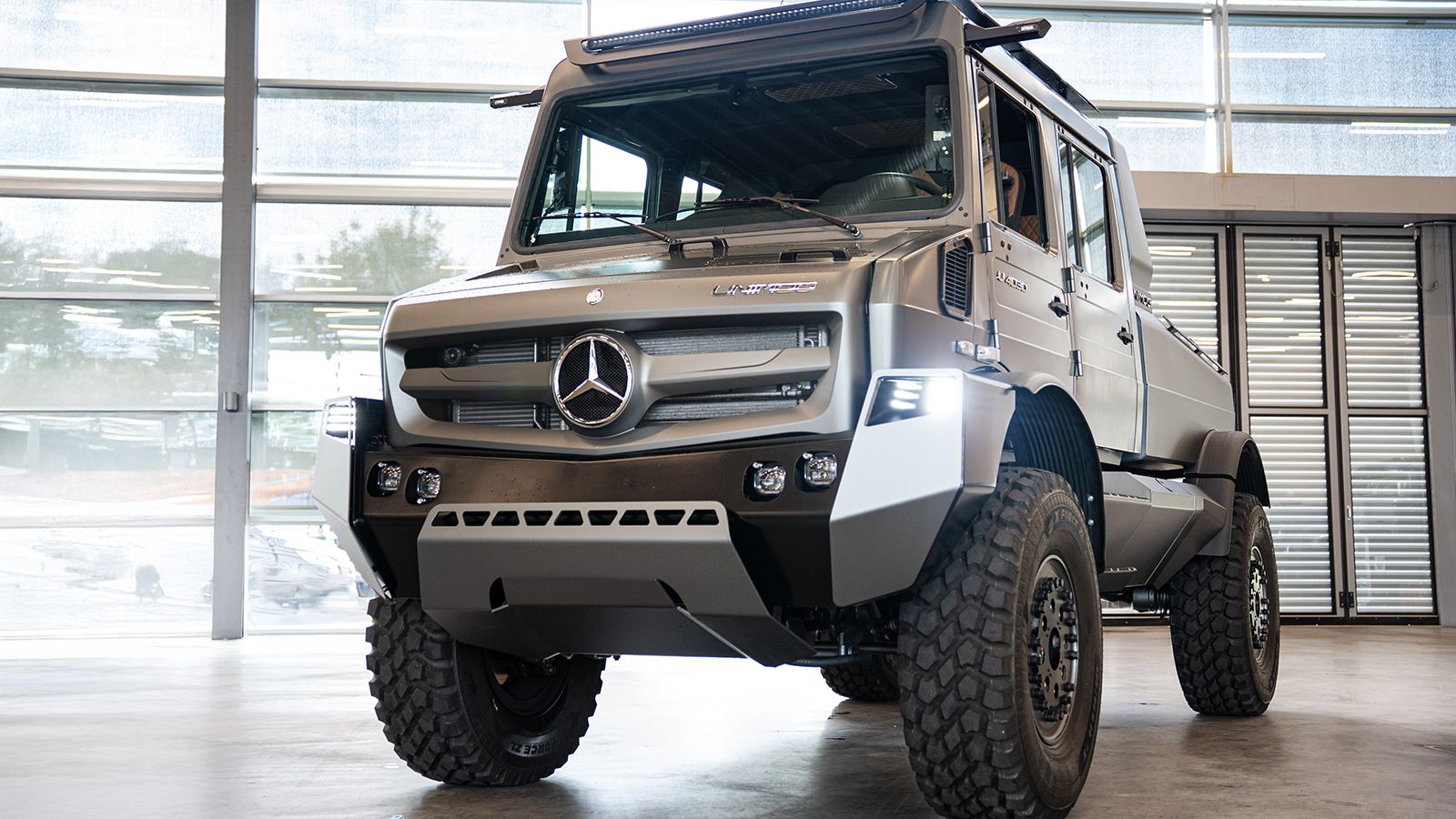 Παρουσιάστηκε το πιο luxury, Unimog, που έχει κατασκευαστεί ποτέ! (+vid)