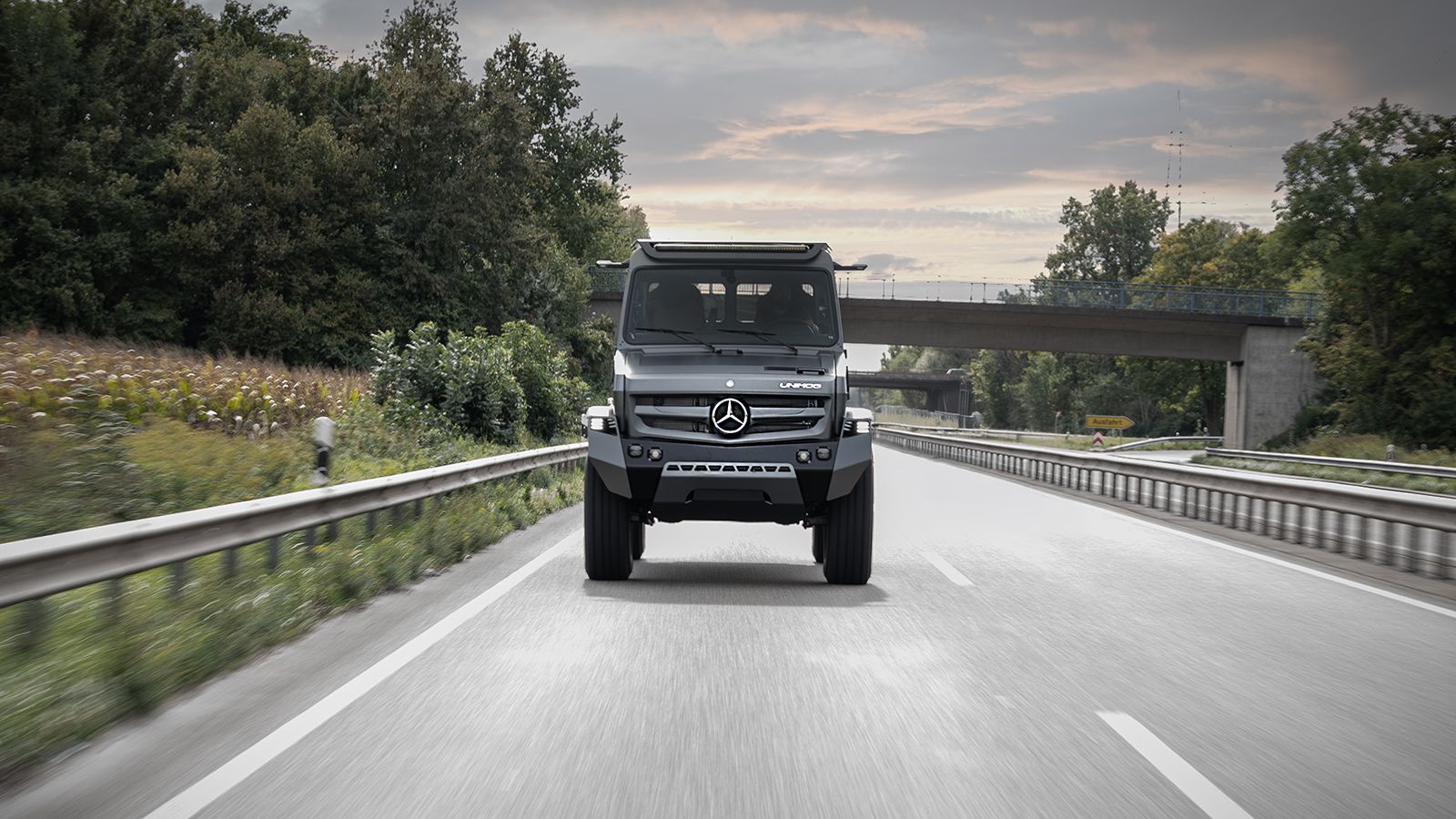Παρουσιάστηκε το πιο luxury, Unimog, που έχει κατασκευαστεί ποτέ! (+vid)
