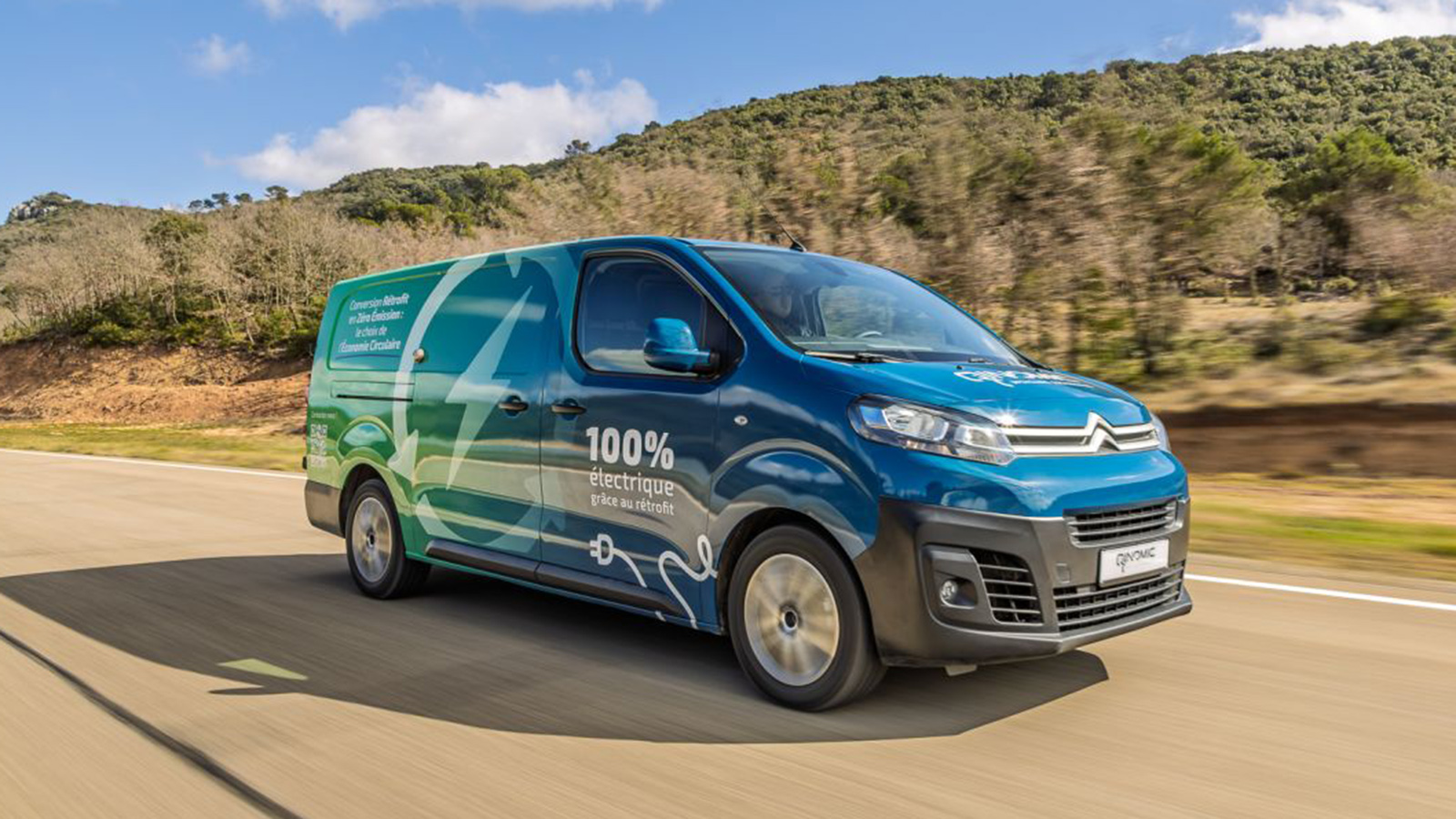 Stellantis & Qinomic μετατρέπουν τα συμβατικά Vans σε ηλεκτρικά!