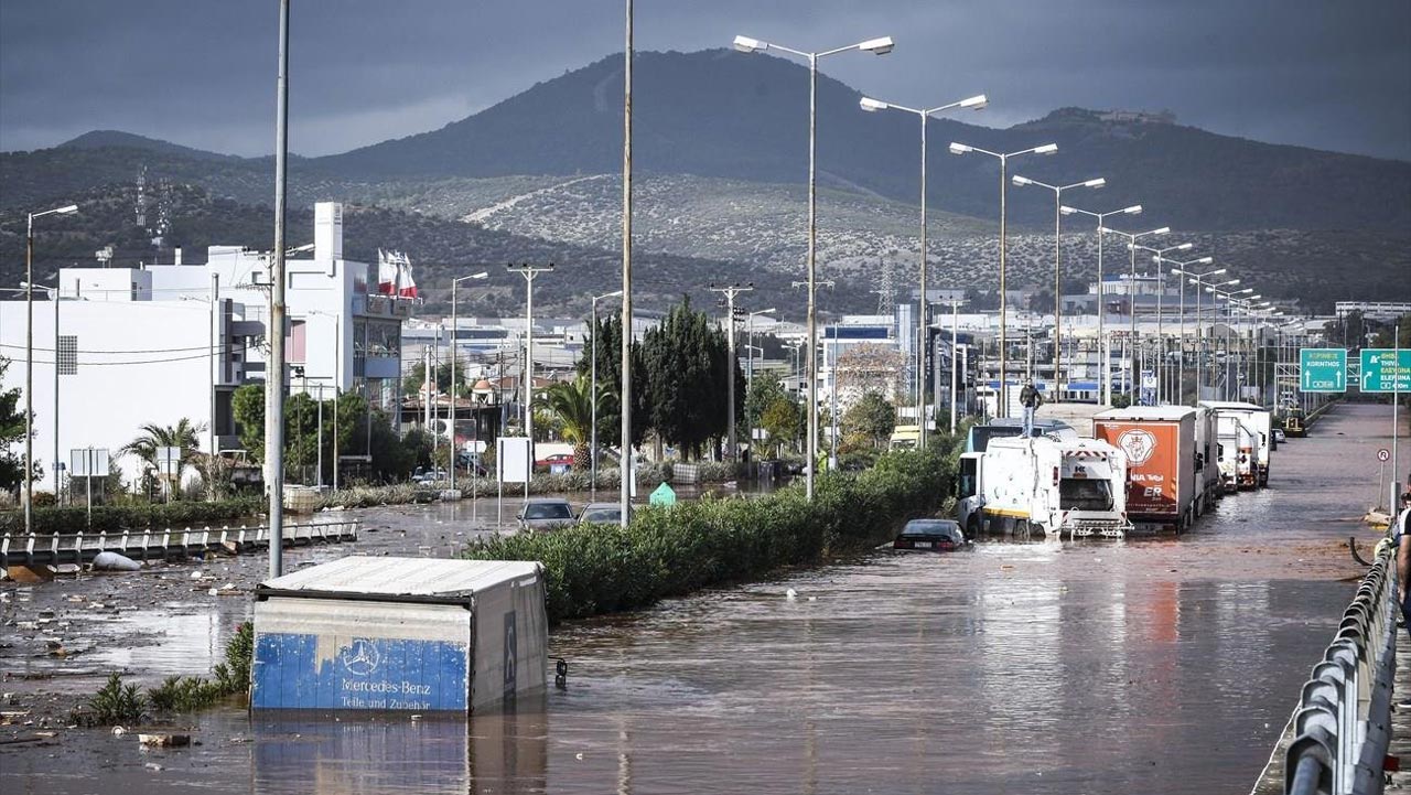Εθνική Οδός: Κλειστή σε 14 σημεία λόγω καταστροφών