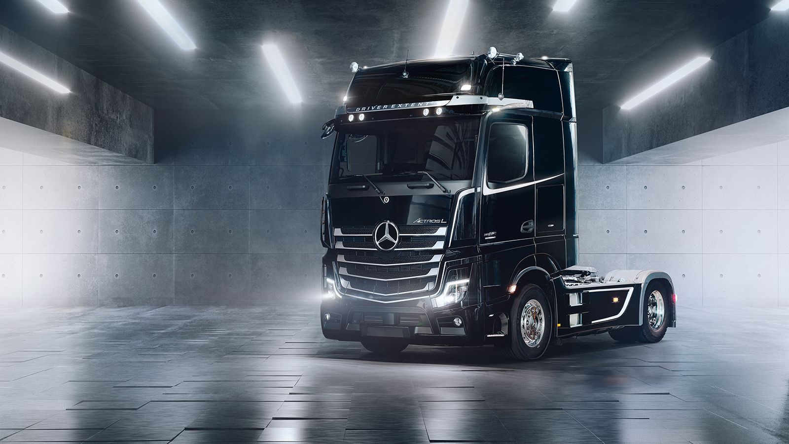 Σε μόλις 150 μονάδες θα κατασκευάσει η Mercedes-Benz το κορυφαίο Actros L Driver Extent+.
