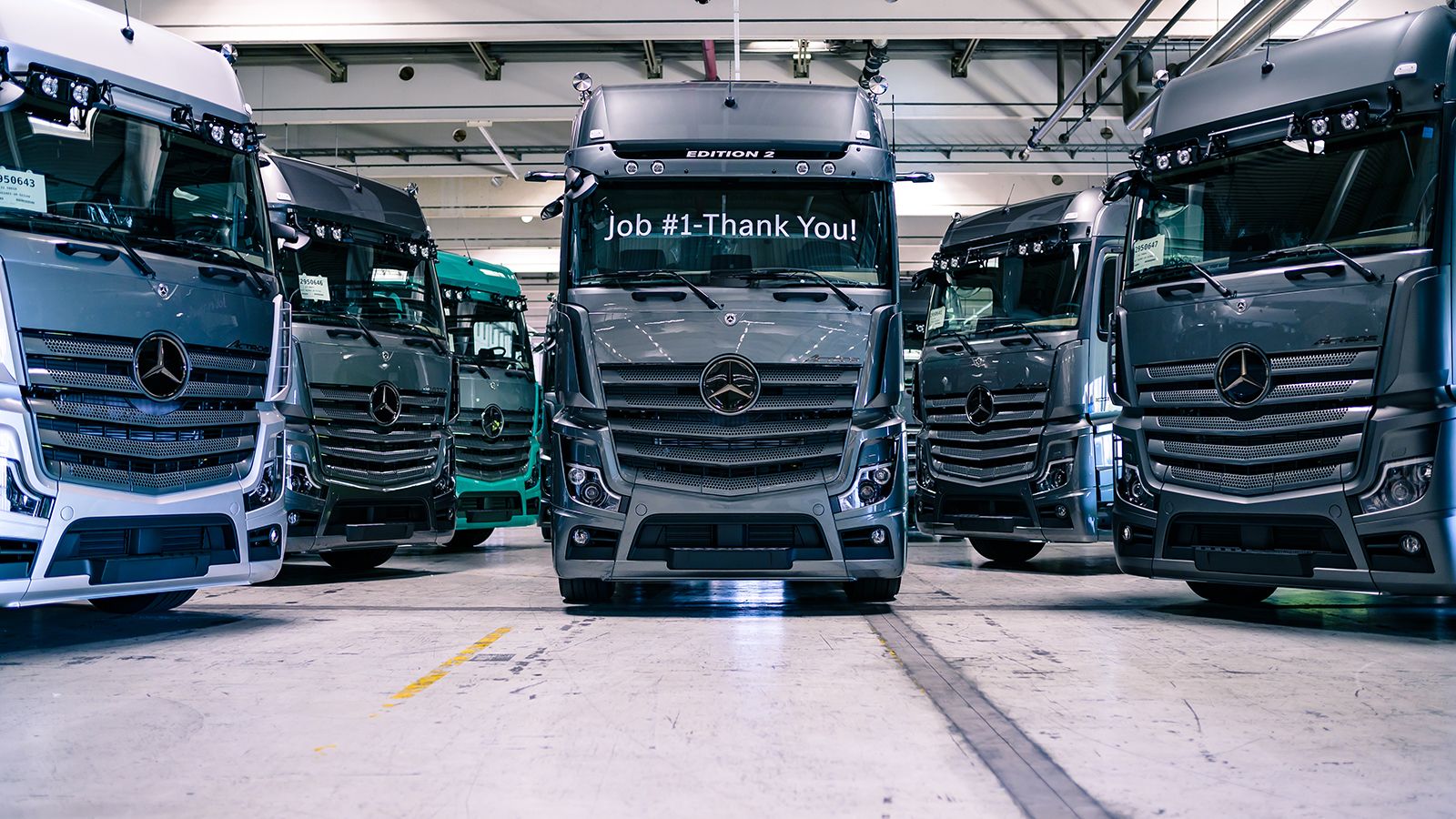 Ξεκίνησαν οι παραδόσεις του συλλεκτικού Mercedes-Benz Actros Edition 2.