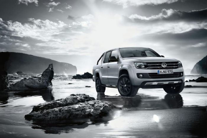 Το VW Amarok Dark Label-που στην ουσία σχεδιαστικά και μηχανικά είναι το Amarok Trendline- με επιπλέον αισθητικές πινελιές, όπως φιμέ τζάμια και 18άρε