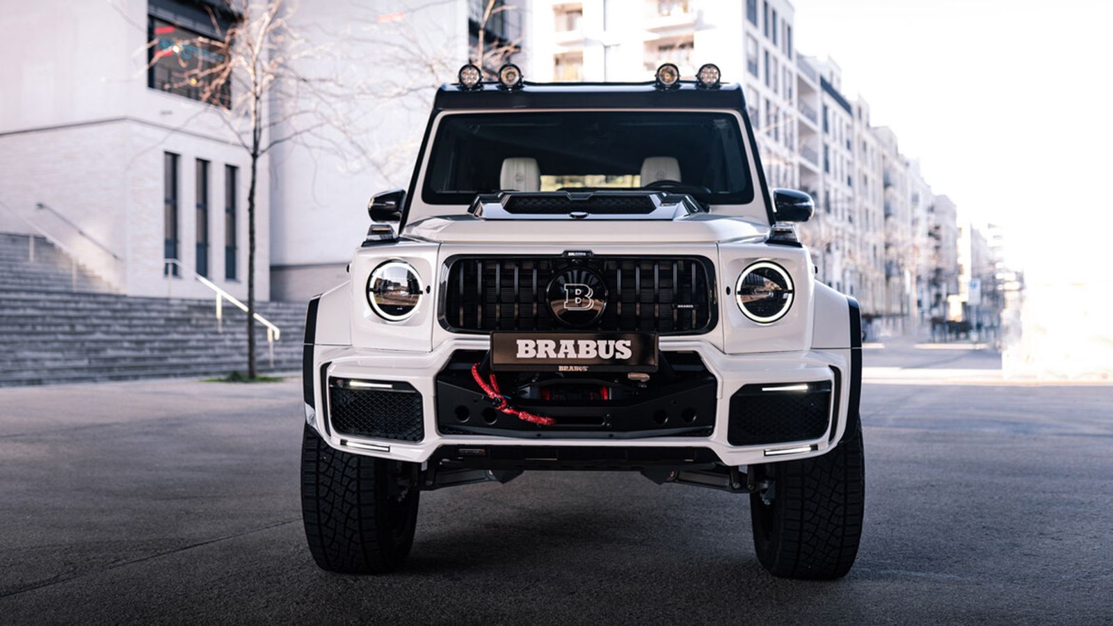 Το απόβαρο του Pick-Up της BRABUS ορίζεται στα 2.936 κιλά και το μεικτό βάρος στα 3.690 κιλά.
