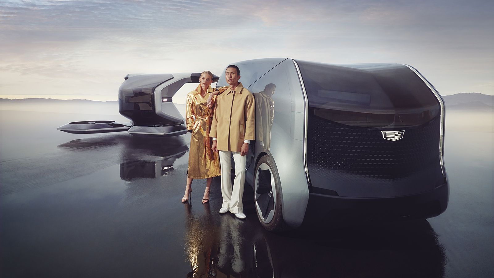 Tο πρωτότυπο, αυτόνομο mini-bus «SocialSpace» της Cadillac διαθέτει ένα ευρύχωρο εσωτερικό που έχει σχεδιαστεί για να προσφέρει όλες τις ανέσεις σε έω