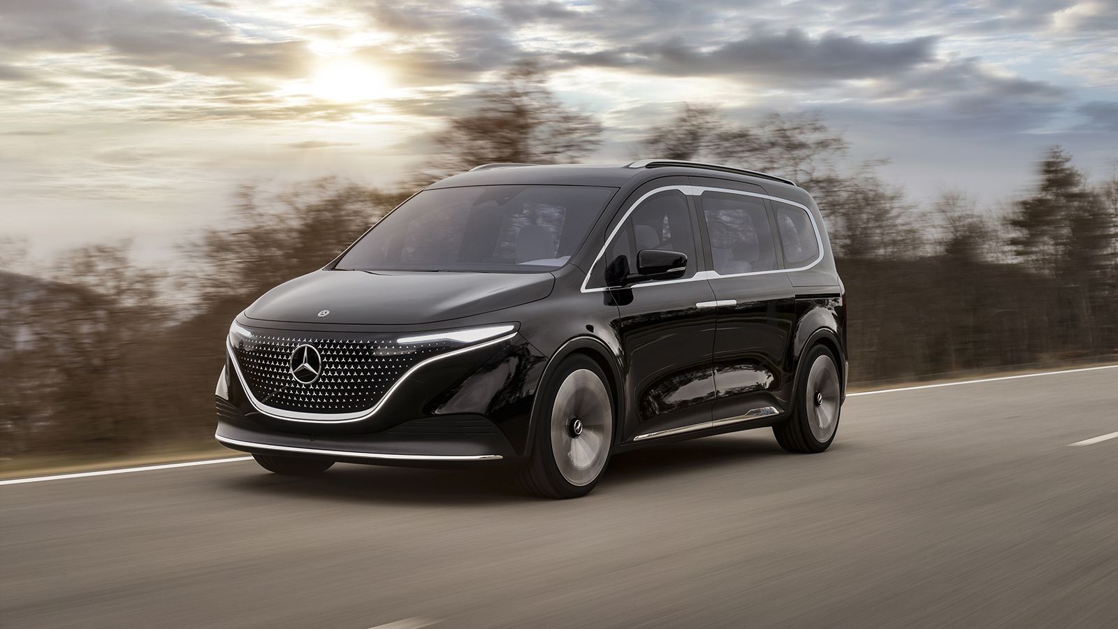 Το πρωτότυπο Concept EQT αποτελεί τον προπομπό της ηλεκτρικής έκδοσης της Mercedes-Benz T-Class, η οποία θα παρουσιαστεί του χρόνου.