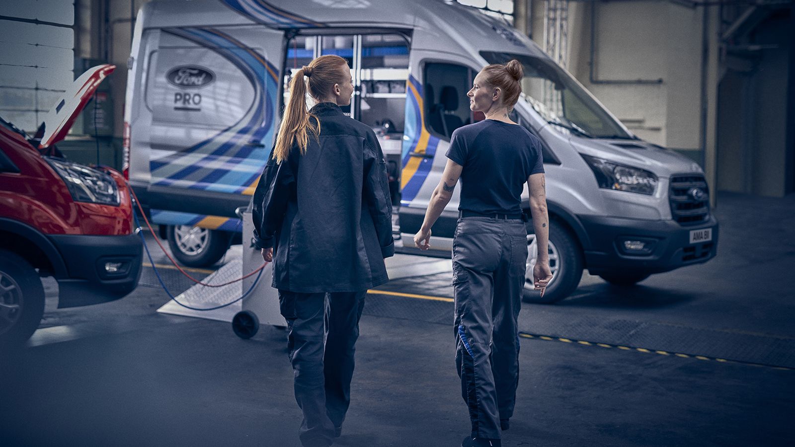 Ford Pro Mobile Service: Το κινητό συνεργείο που γλιτώνει χρόνο στα Vans!