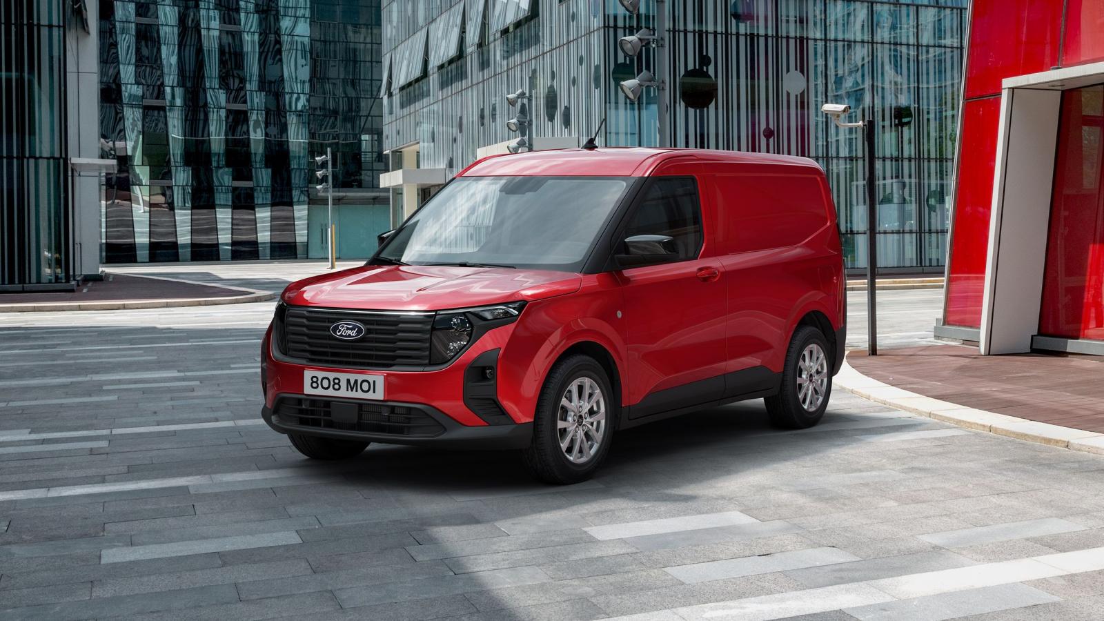 Ford Transit Courier: Van… 5 αστέρων στα τεστ αποφυγής σύγκρουσης!