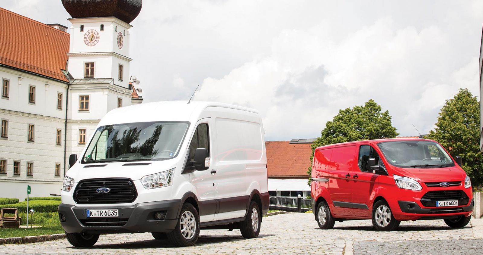 H Ford αλλάζει σελίδα  