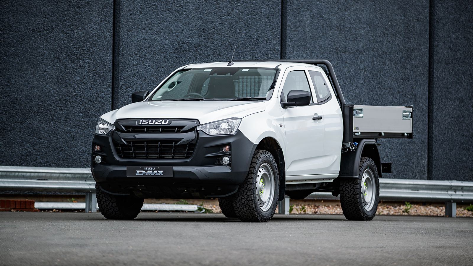 Στην έκθεση Commercial Vehicle Show του Μπέρμιγχαμ πραγματοποιεί το ντεμπούτο του το πρωτότυπο Isuzu D-Max Utility Tipper Conversion.