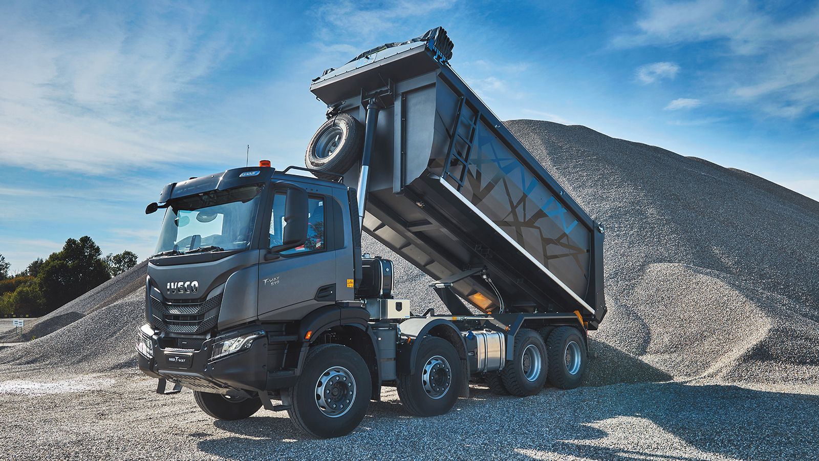 Το νέο Iveco εξοπλίζεται με τους κινητήρας Cursor 9 και Cursor 13, απόδοσης έως και 510 ίππων.
