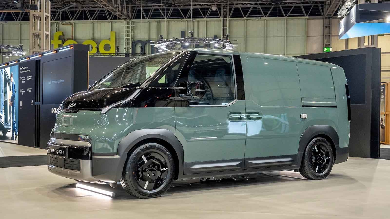 Το Kia PV5 Cargo σε διαμόρφωση L2H1.