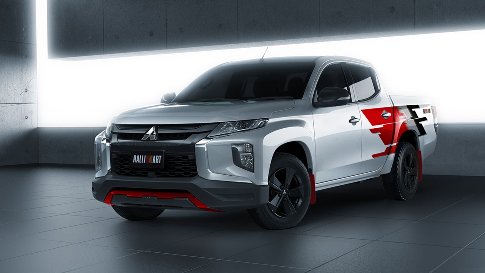 Η Ralliart είναι η αυτόνομη εταιρεία επιδόσεων της Mitsubishi, η οποία έχει χτίσει την παγκόσμια φήμη της συμμετέχοντας σε αγώνες όπως το WRC και το D