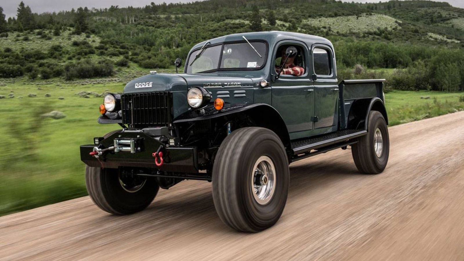 Οι άνθρωποι της Legacy Classic Trucks δεν αναπαλαιώνουν απλά το εμβληματικό Dodge Power Wagon, το απογειώνουν!