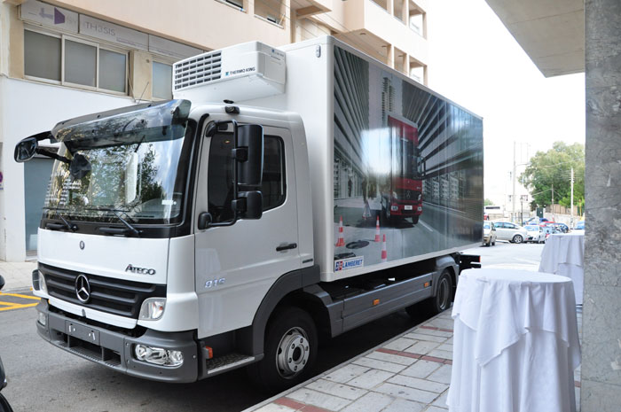 H Mercedes-Benz στηρίζει τα Logistics