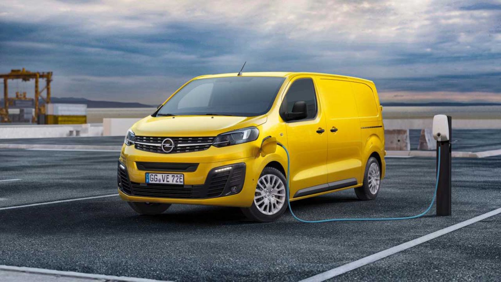 Opel: Στη HORECA 2023 με τα ηλεκτρικά επαγγελματικά οχήματά της