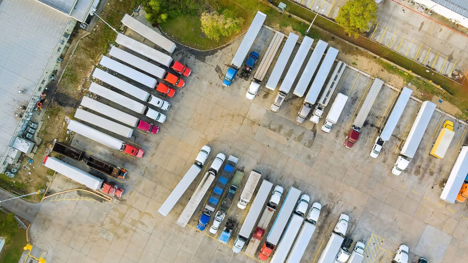 Σύγχρονα Parking Βαρέων Οχημάτων