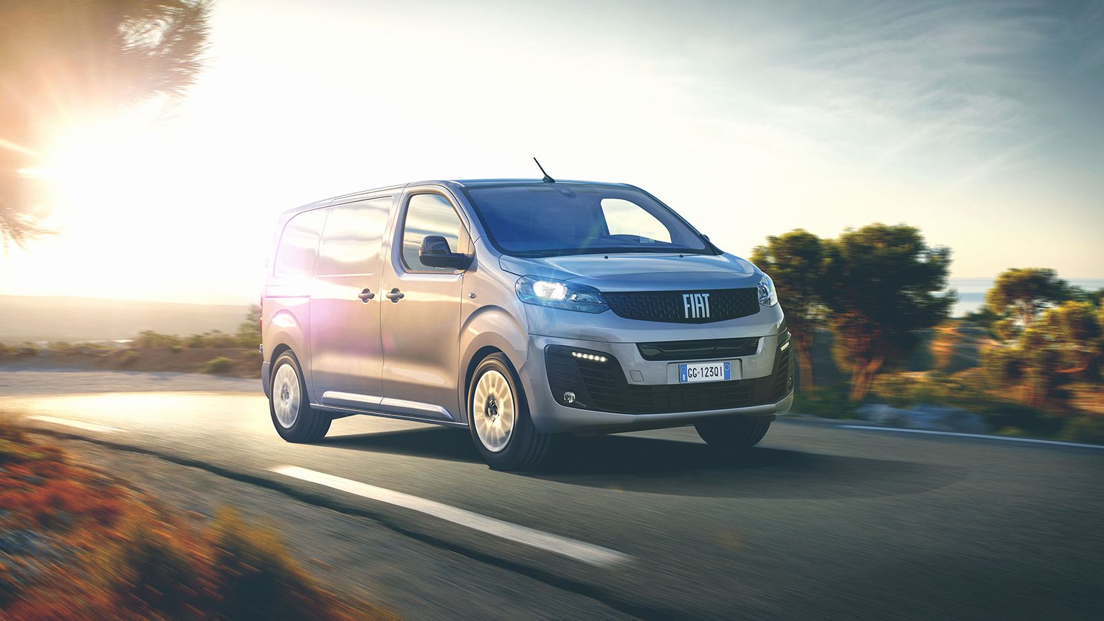 Πρακτικές λύσεις εξοπλισμού και ένα ελκυστικό πακέτο υπηρεσιών - προσφορών, περιλαμβάνονται στο Pack Tecnico της Fiat Professional.