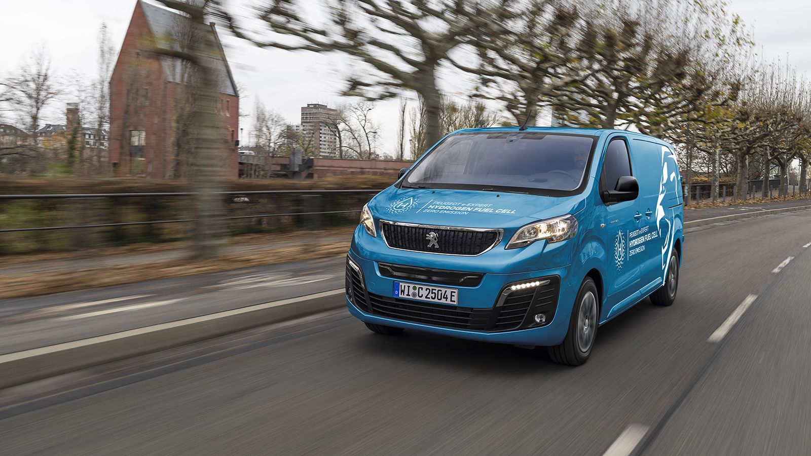 H πρώτη μονάδα του Peugeot e-Expert Hydrogen παραδόθηκε στη θυγατρική της Michelin εταιρεία, WATEA.