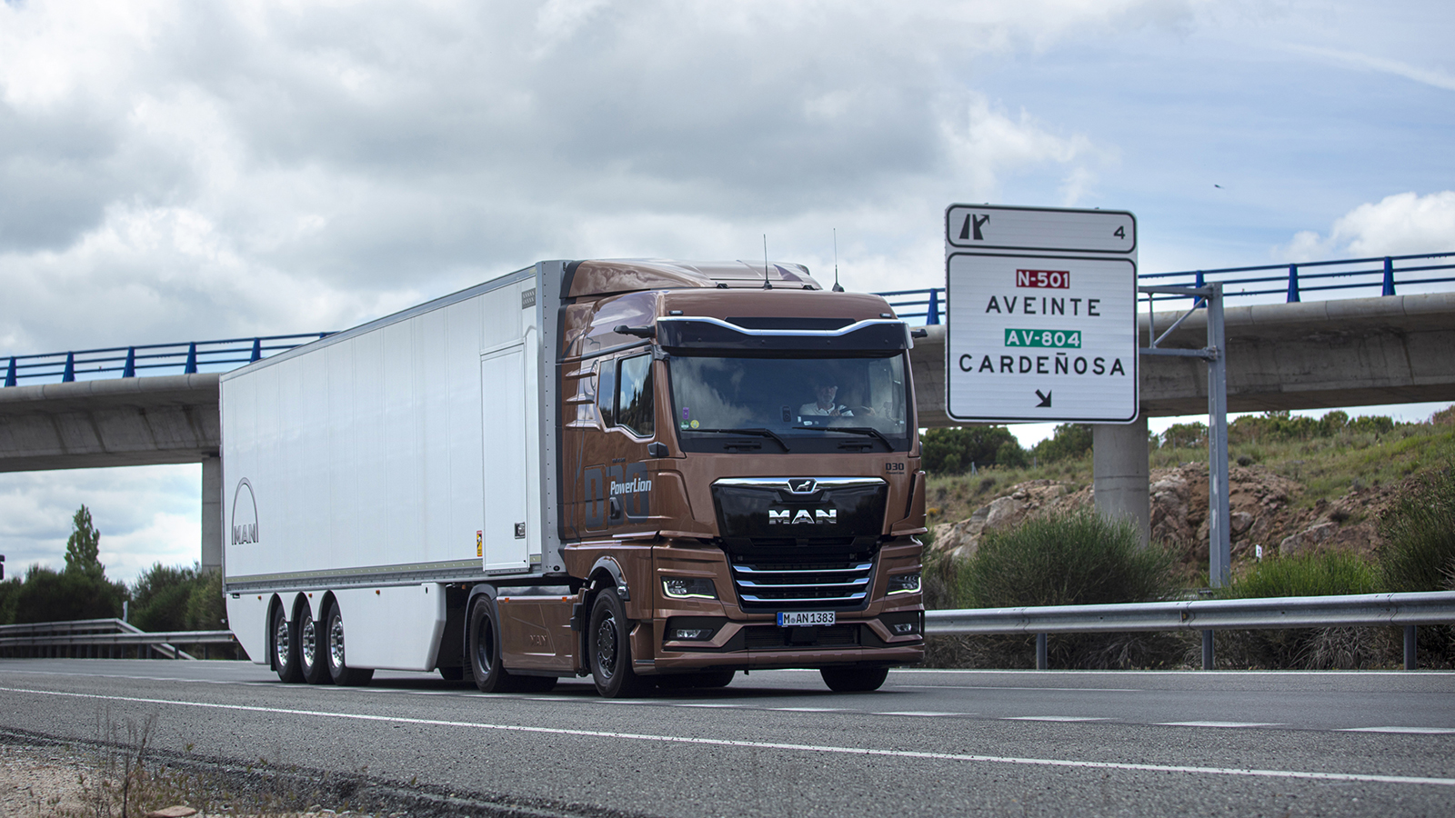 Το MAN TGX «φυσάει» με την τεχνολογία D30 PowerLion!