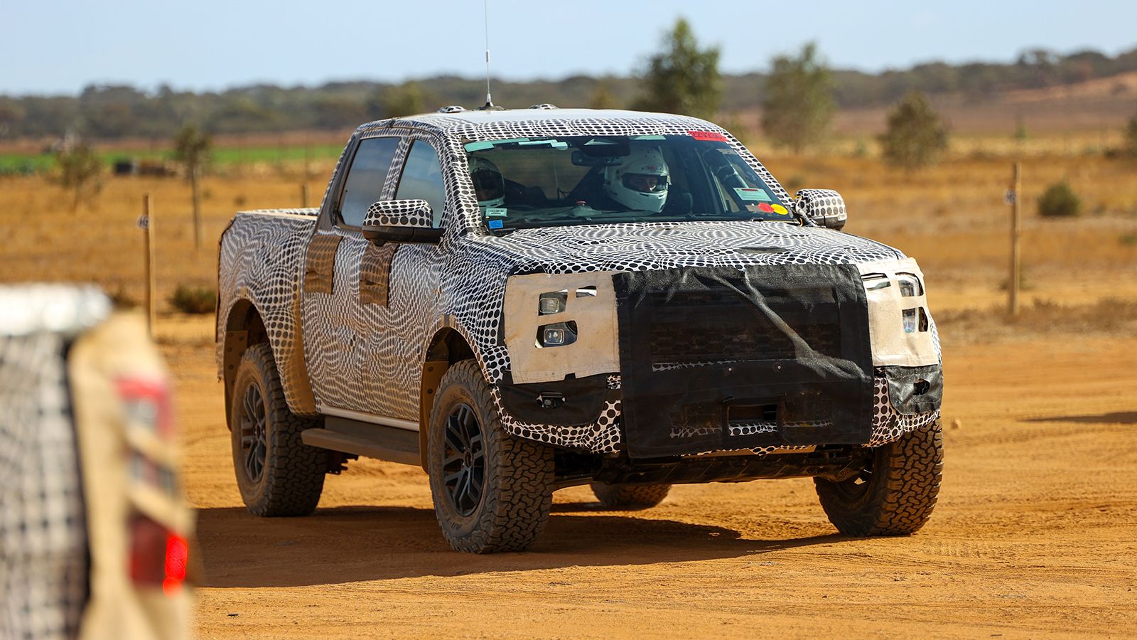 Σύμφωνα με τις φήμες, το νέο Ranger Raptor θα φέρει τον 3λιτρο, twin-turbo, EcoBoost V6 κινητήρα βενζίνης των 400 και πλέον ίππων του νέου Bronco Rapt