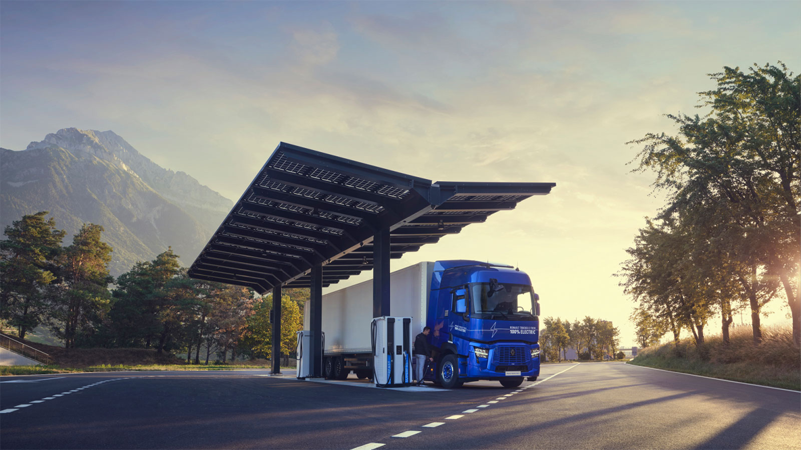 Έναρξη παραγωγής για τα νέα ηλεκτρικά φορτηγά της Renault