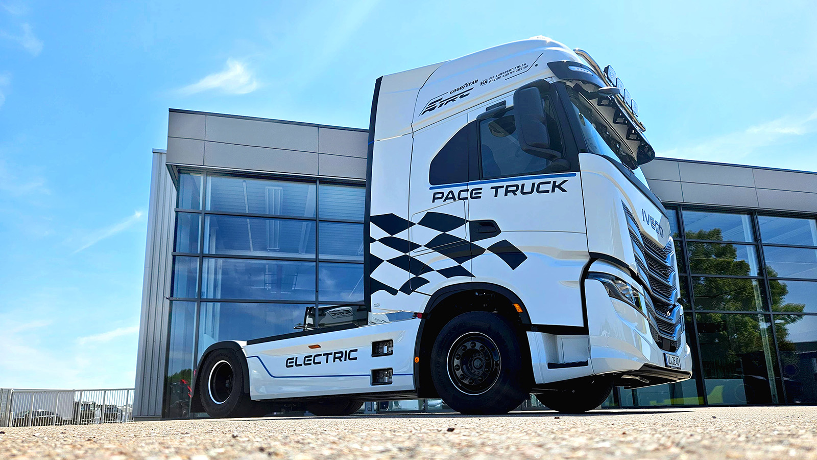 Το S-eWay της Iveco δίνει το… ρυθμό στο grid του ETRC 2025!