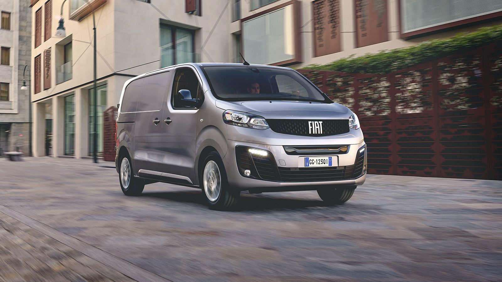 Οδηγήσαμε το νέο Fiat Scudo στην Ιταλία Προσεχώς και η πρώτη δοκιμή...