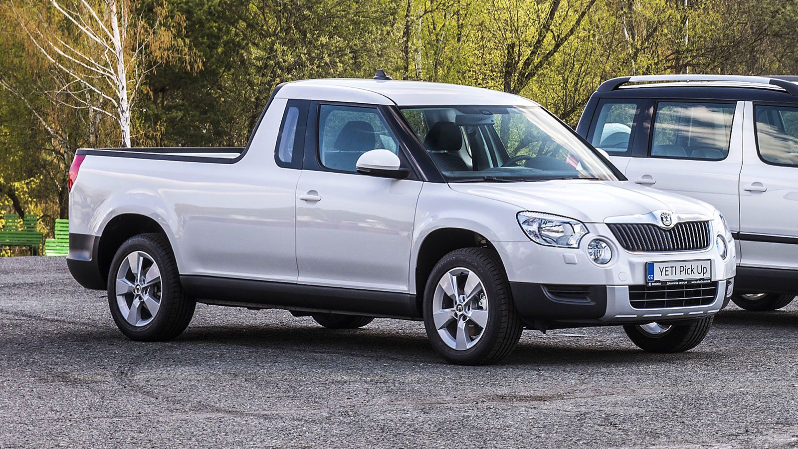 Η one-off πρωτότυπη Pick-Up έκδοση του Skoda Yeti κατασκευάστηκε την περίοδο 2012-2013 και δεν πέρασε ποτέ τις γραμμές παραγωγής κάποιου εργοστασίου.