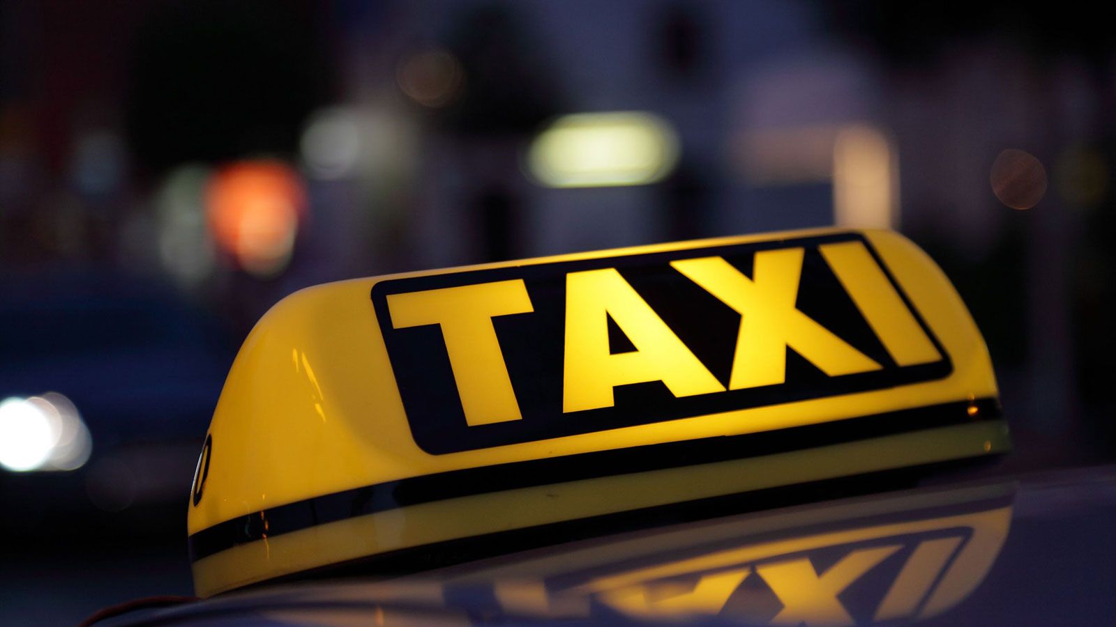 Τα Μικτά Κλιμάκια Ελέγχου μπορούν να αφαιρούν επιτόπου από τον οδηγό που διέπραξε τις παραβάσεις τoυ άρθρου 1 την ειδική άδεια οδήγησης Ε.Δ.Χ. αυτοκιν