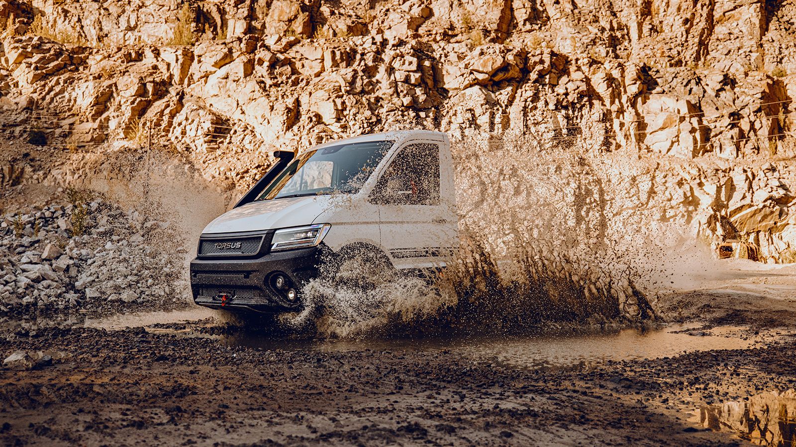 Με βάση τα Volkswagen Crafter και MAN TGE 4Motion, η Torsus από τη Σλοβακία δημιουργεί το 4κίνητο Terrastorm Chassis.