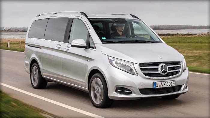 Ένα από πρώτα στοιχεία που κερδίζουν τον εξωτερικό παρατηρητή της νέας V-Class είναι ο δυναμισμός της σχεδίασης του αμαξώματος. 