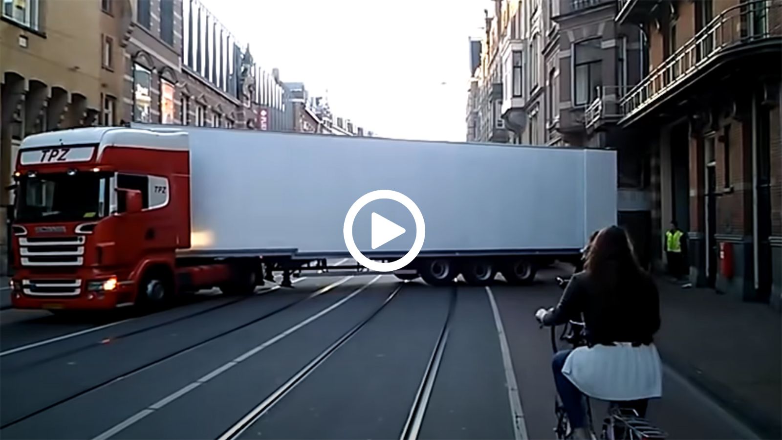 Τι οδηγάρα είσαι εσύ παλικάρι μου!