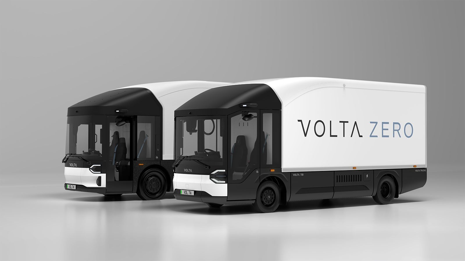 Το Volta Zero των 7,5 τόνων, πλάι στο μεγαλύτερο μοντέλο μεικτού βάρους 16 τόνων. Κάπου ανάμεσα θα βρίσκεται η έκδοση των 12 τόνων, ενώ θα ακολουθήσει