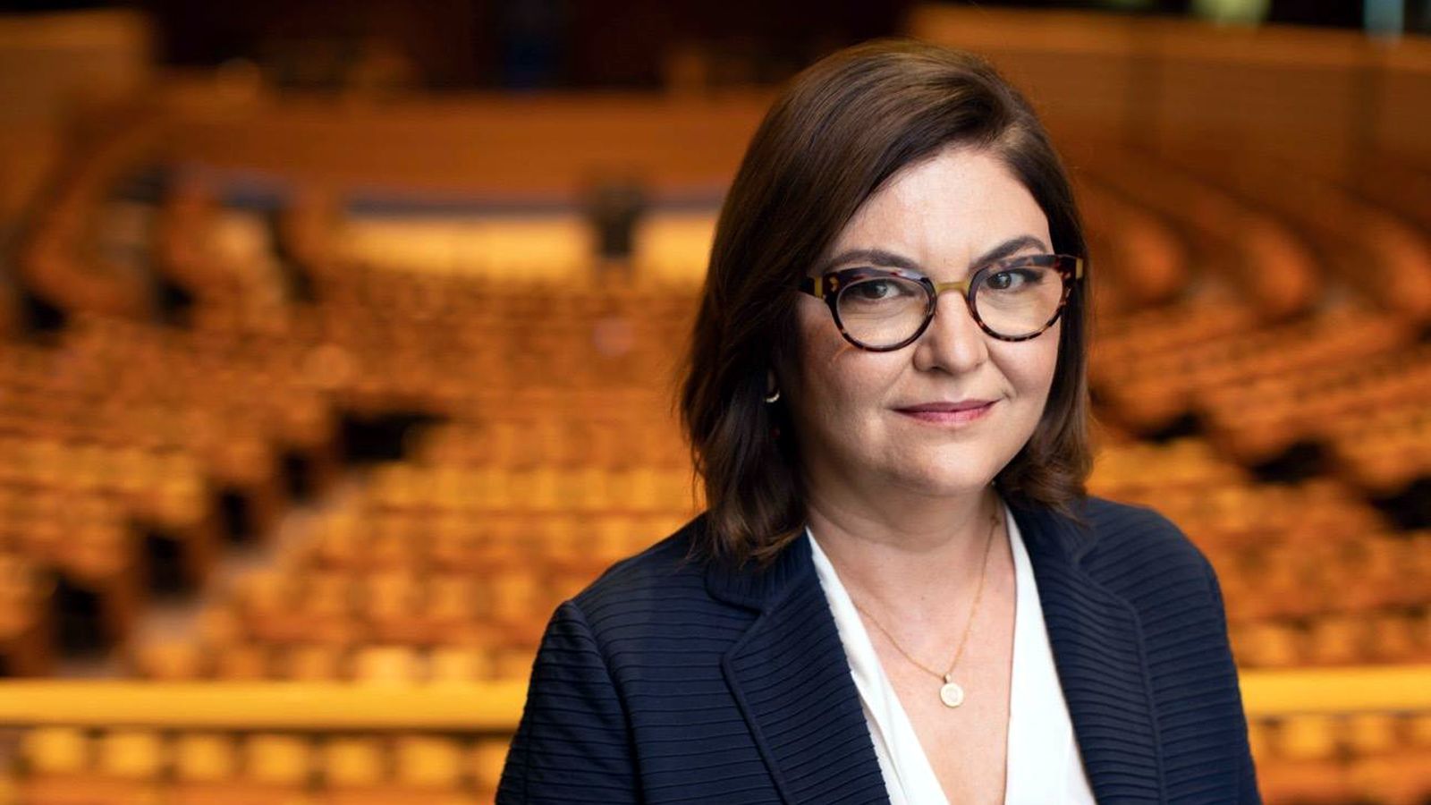 Η νέα Επίτροπος Μεταφορών της ΕΕ, κ. Adina – Iona Valean, δεσμεύτηκε για τη μείωση κατά το ήμισυ των νεκρών από τροχαία δυστυχήματα ως το 2030.