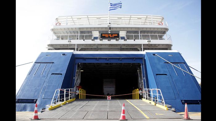 Προσεχώς η κυβέρνηση δεν αποκλείεται να θέσει θέμα μείωσης του ΦΠΑ στα ακτοπλοϊκά των φορτηγών στις συζητήσεις με τους εκπροσώπους της τρόικας.