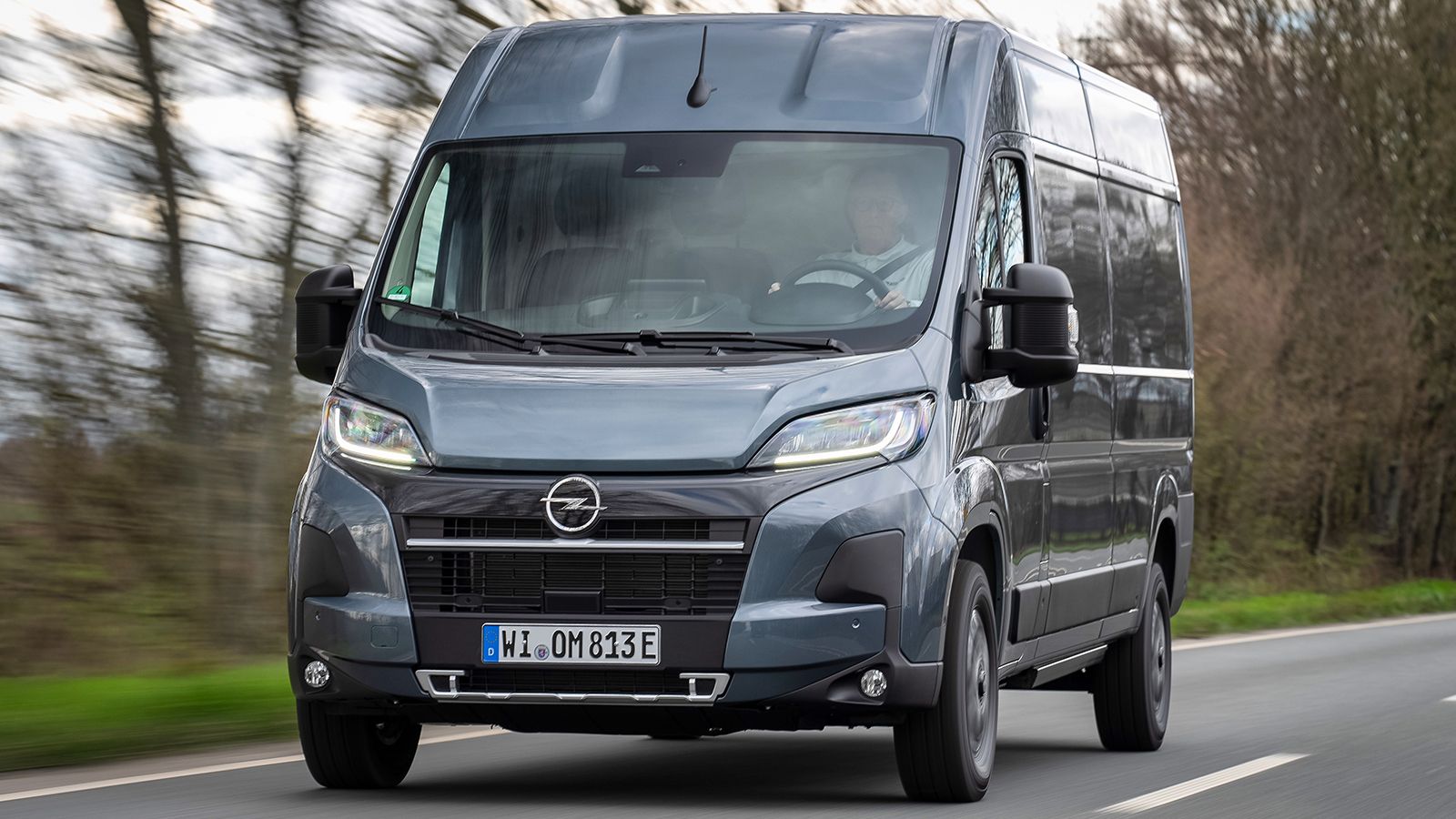 Το Opel Movano είναι ο εκπρόσωπος της γερμανικής αυτοκινητοβιομηχανίας στην κατηγορία των Μεγάλων Vans. 