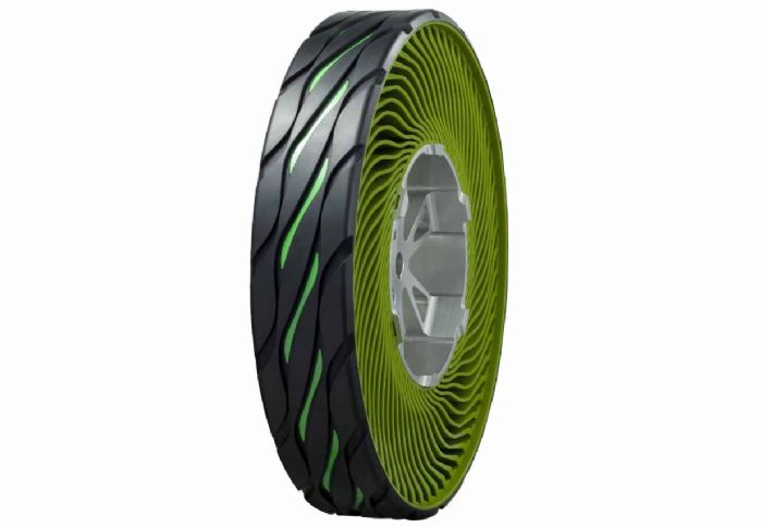 To πρωτότυπο ελαστικό της Bridgestone, δεν απαιτεί αέρα υπό πίεση στο εσωτερικό του για να διατηρήσει το σχήμα του. 