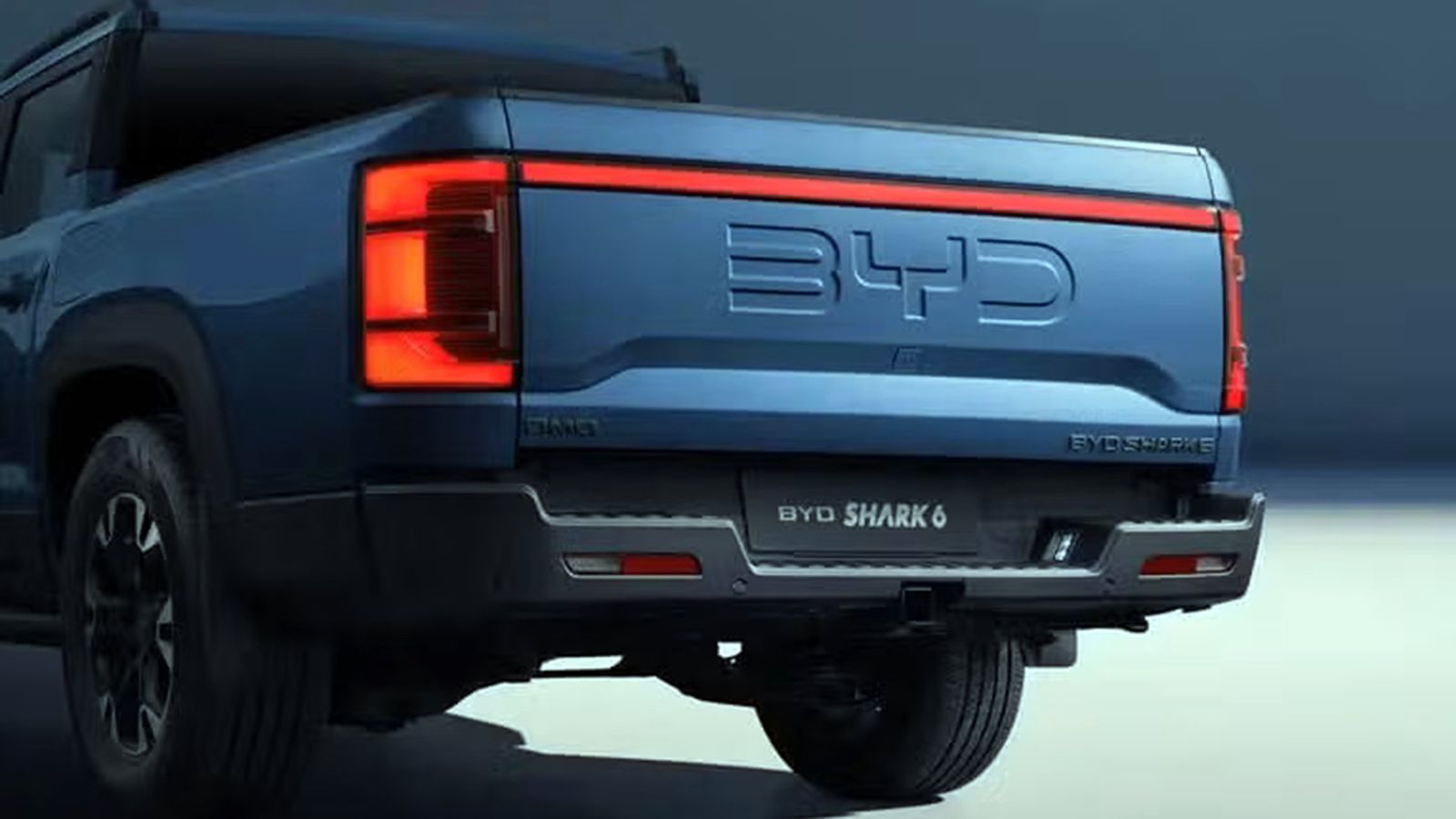 Πίσω όψη του BYD Shark 6, για το οποίο ετοιμάζεται OTA ενημέρωση κυβερνοασφάλειας.