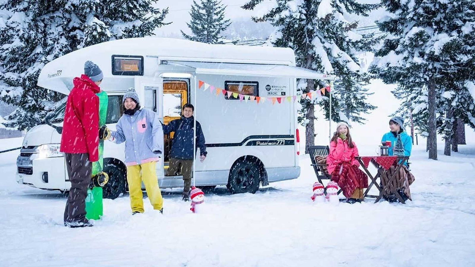 Το Camakuruma στηρίζεται στο πάτωμα του ιαπωνικού Toyota HiAce.