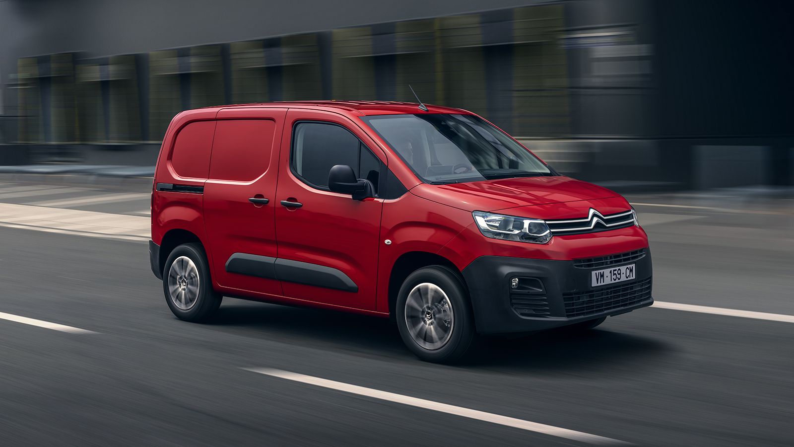 Παραδοτέο σε 4 – 6 μήνες είναι το νέο Berlingo, όπως ισχύει και για υπόλοιπα ελαφρά επαγγελματικά της Citroen.